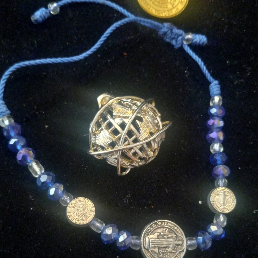 Silver Pendant World and Bracelet